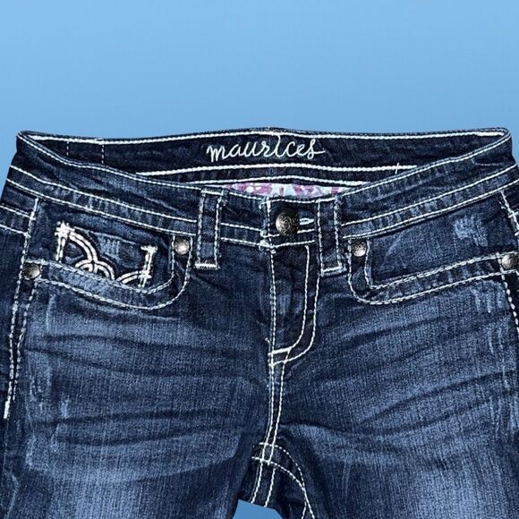 Maurice’s Embroidered Denim Cuffed Capri Jeans Size 5/6 #48 - Picture 2 of 5